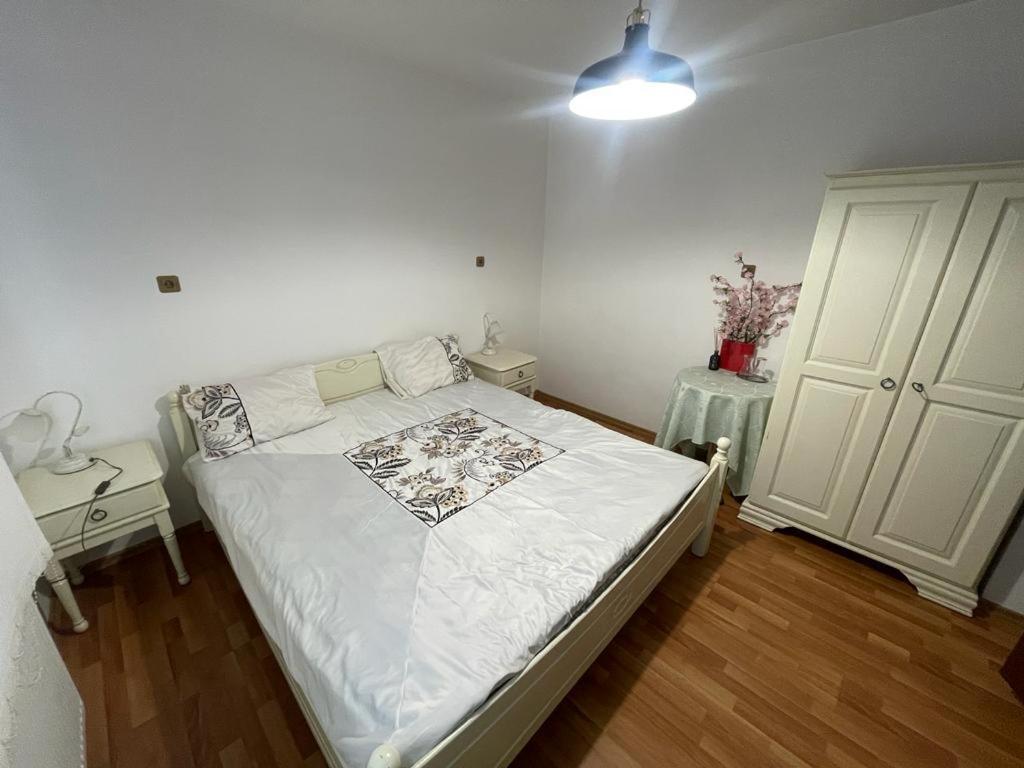 Fortress Apartments Nagyvárad Kültér fotó